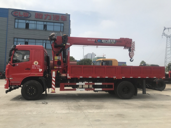 國(guó)六東風(fēng)華神F5單橋隨車(chē)吊廠家直銷(xiāo)